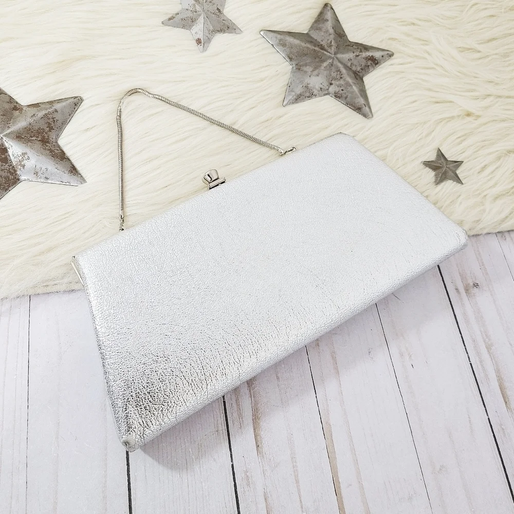 Vintage 60s 70s metallic silver clutch evening bag